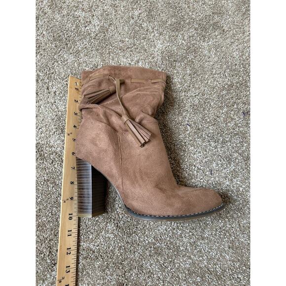 Shoedazzle ankle Boots Celia Slip On Point Toe Block Heel Casual western SZ 8.5 - Picture 3 of 7